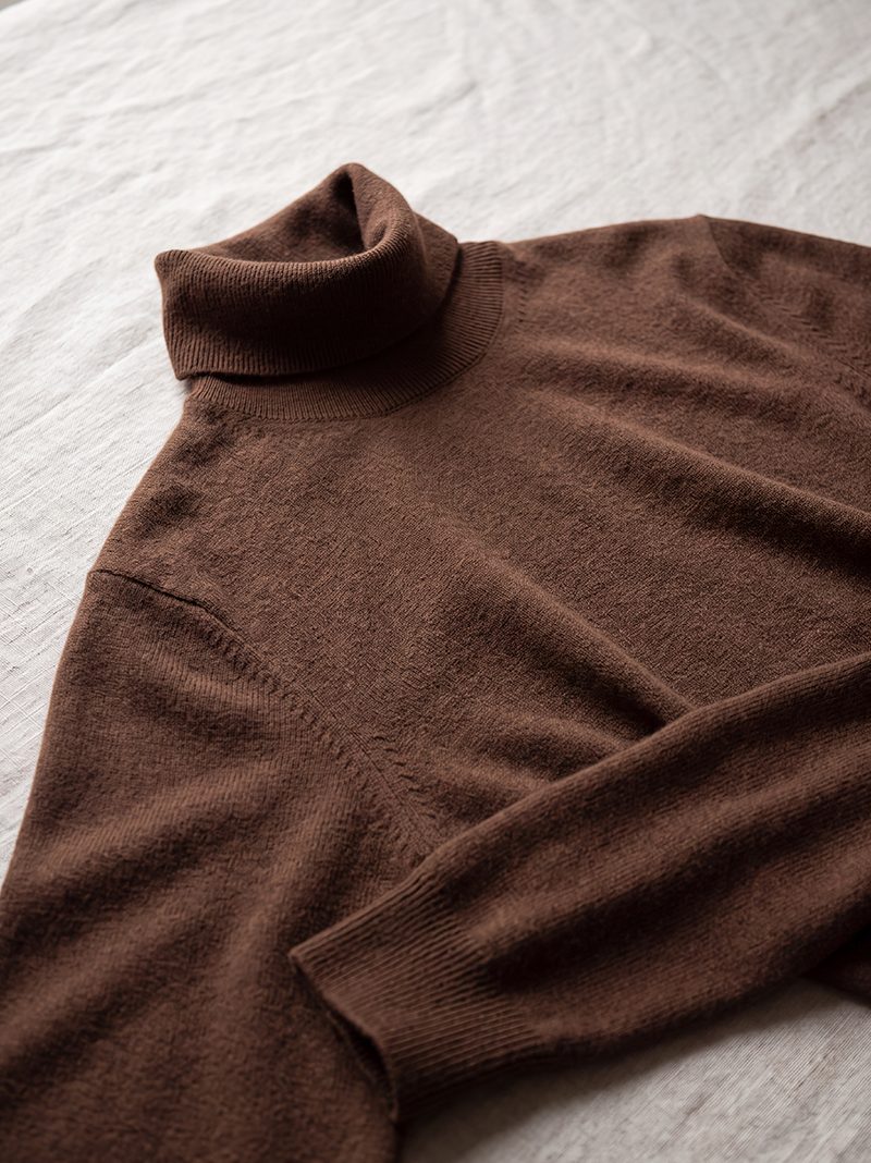 Chestnut Brown Cashmere Turtleneck
